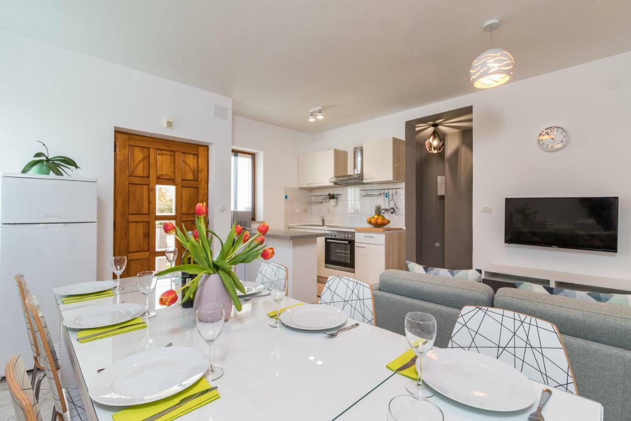 Apartment Anton, Fažana Zewnętrze zdjęcie