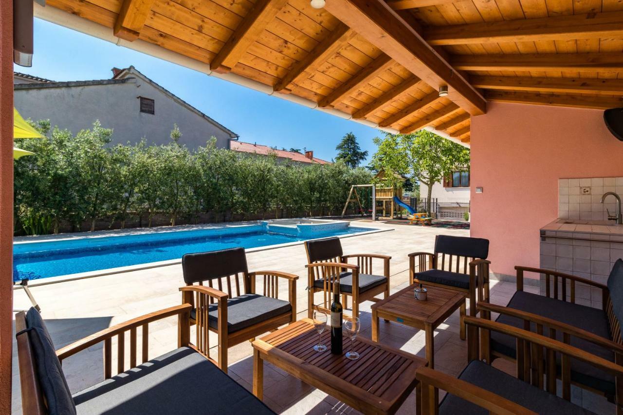 Apartment Anton, Fažana Zewnętrze zdjęcie