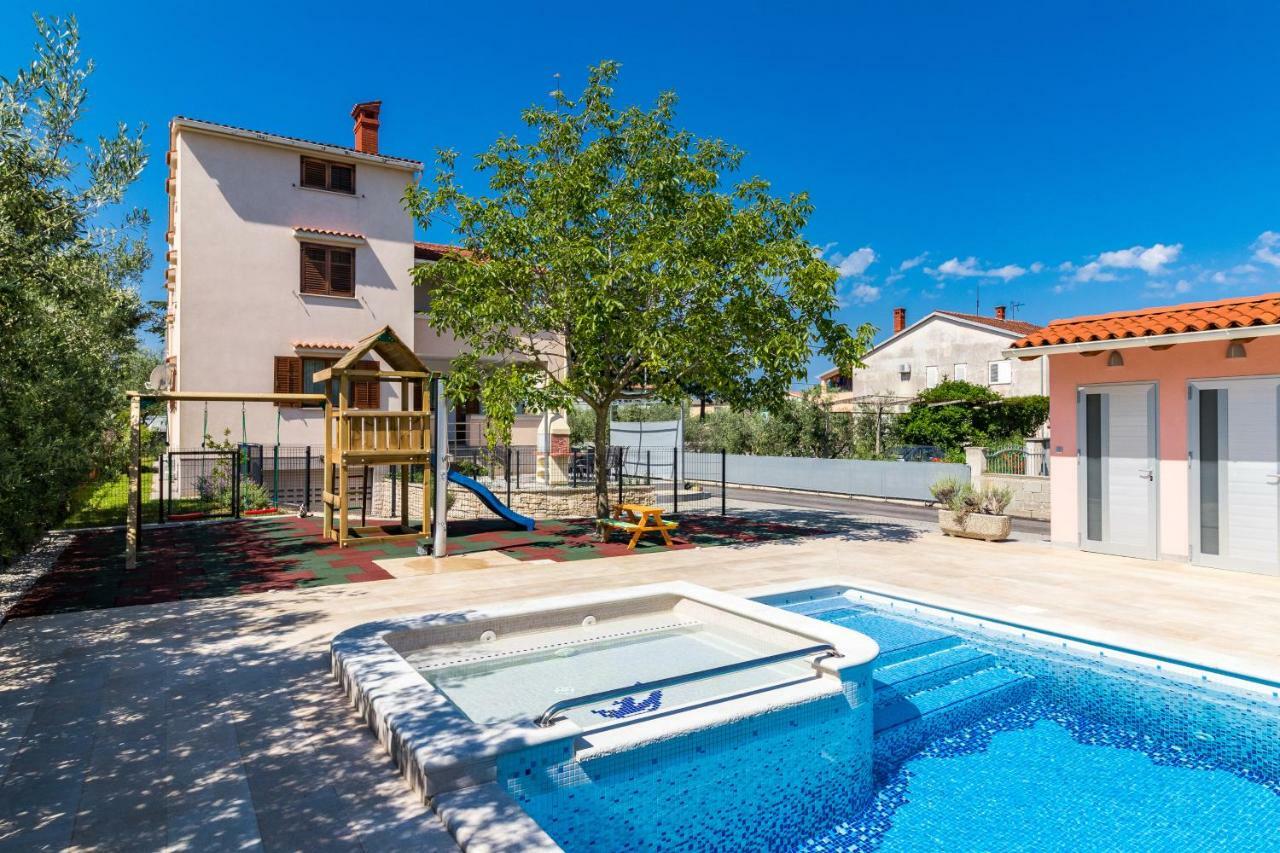 Apartment Anton, Fažana Zewnętrze zdjęcie